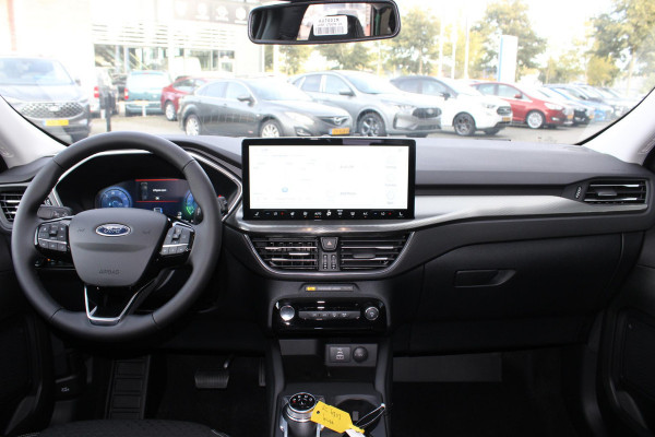 Ford Kuga 2.5 PHEV Titanium 243pk |  Driver Assistance Pack | Winterpack | Wegklapbare Trekhaak | All Weatherbanden | Reserveband Ford Kuga 2.5 PHEV Titanium 243pk |  Driver Assistance Pack | Winterpack | Wegklapbare Trekhaak | All Weatherbanden | Reserveband