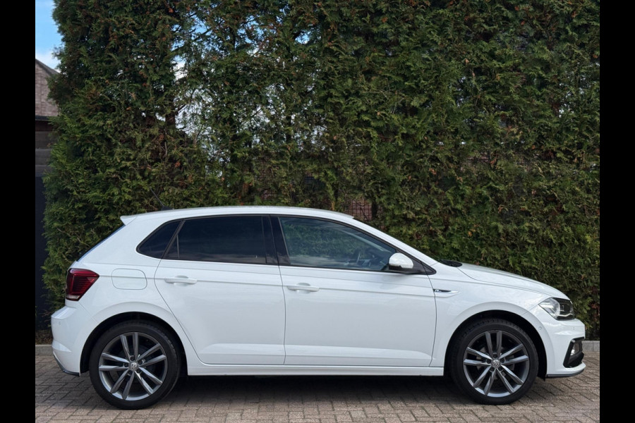 Volkswagen Polo 1.0 TSI R-line CarPlay Camera Volkswagen Polo 1.0 TSI R-line CarPlay Camera