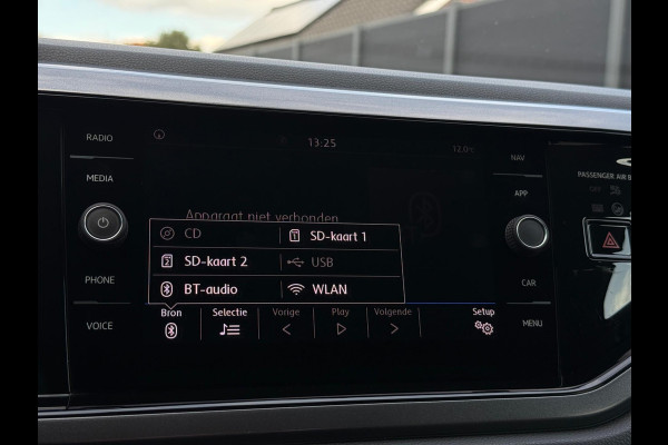 Volkswagen Polo 1.0 TSI R-line CarPlay Camera Volkswagen Polo 1.0 TSI R-line CarPlay Camera