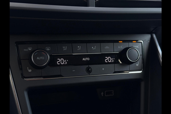 Volkswagen Polo 1.0 TSI R-line CarPlay Camera Volkswagen Polo 1.0 TSI R-line CarPlay Camera