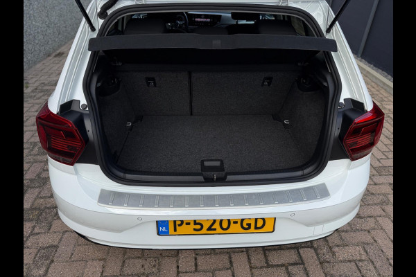 Volkswagen Polo 1.0 TSI R-line CarPlay Camera Volkswagen Polo 1.0 TSI R-line CarPlay Camera