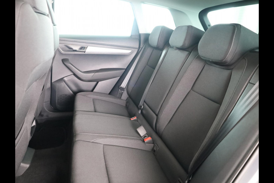 Škoda Karoq 1.5 TSI ACT Business Edition 150 pk Automaat (DSG) | Verlengde garantie | Navigatie | Parkeersensoren | Achteruitrijcamera | LED koplampen |