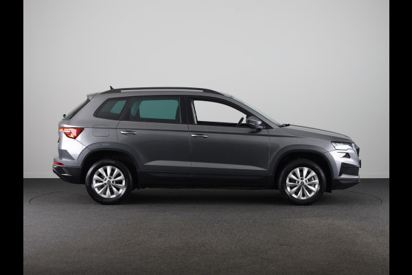 Škoda Karoq 1.5 TSI ACT Business Edition 150 pk Automaat (DSG) | Verlengde garantie | Navigatie | Parkeersensoren | Achteruitrijcamera | LED koplampen |