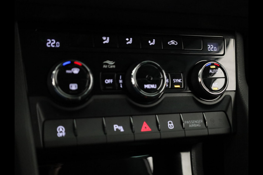 Škoda Karoq 1.5 TSI ACT Business Edition 150 pk Automaat (DSG) | Verlengde garantie | Navigatie | Parkeersensoren | Achteruitrijcamera | LED koplampen |