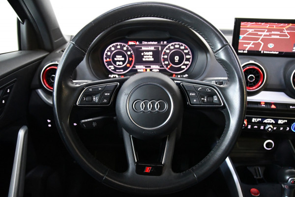 Audi Q2 35 TFSI S Edition, Blackline, Panoramadak