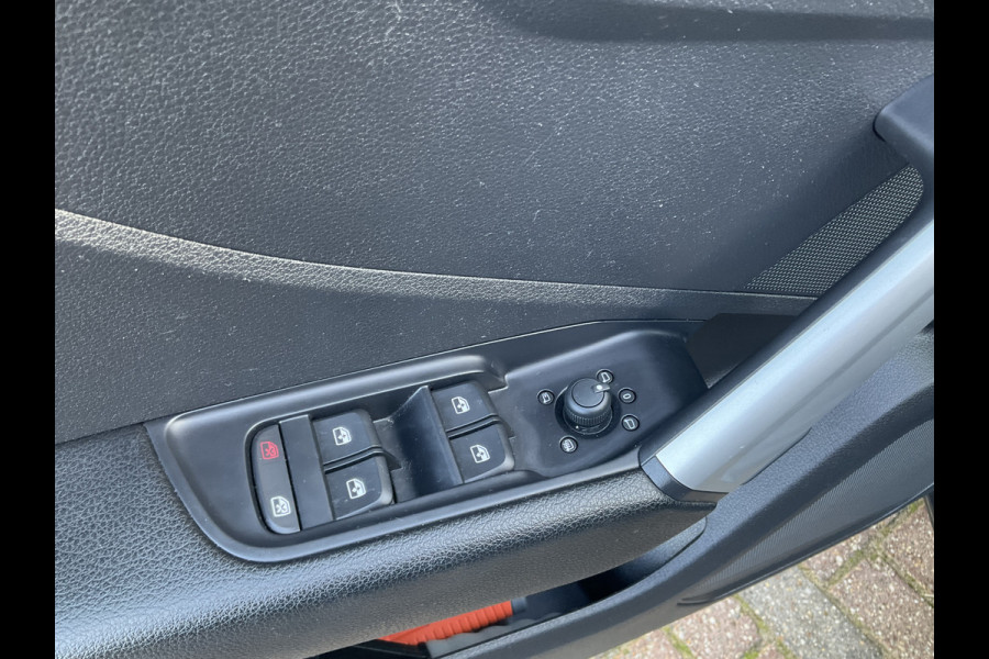 Audi Q2 35 TDi Quattro S-Edition Automaat Pano Navi Adap.Cruise PDC Led Keyless 2.0TDI! Audi Q2 35 TDi Quattro S-Edition Automaat Pano Navi Adap.Cruise PDC Led Keyless 2.0TDI!