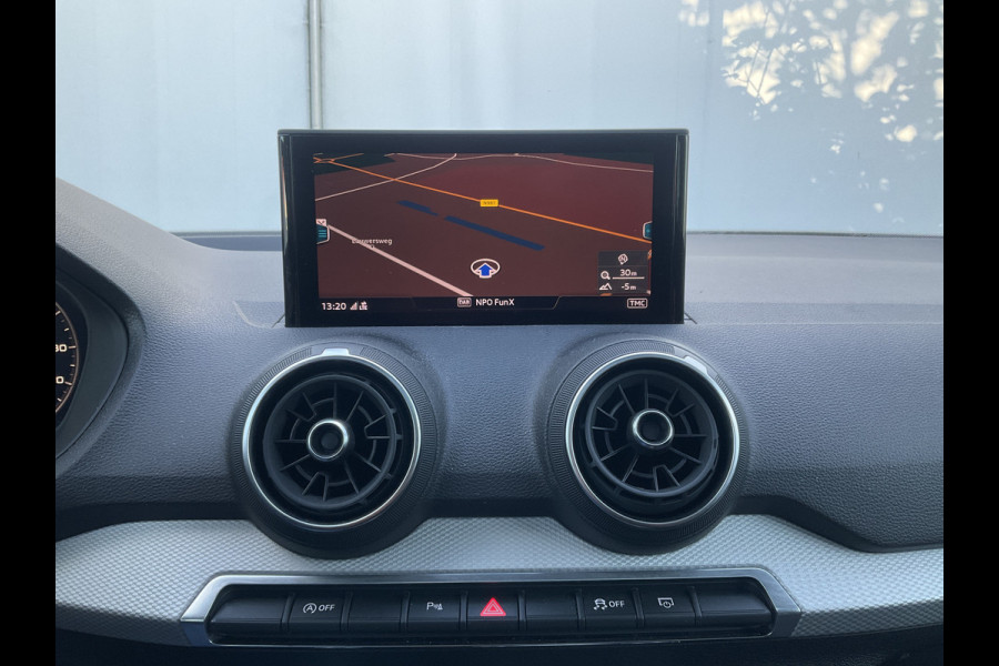Audi Q2 35 TDi Quattro S-Edition Automaat Pano Navi Adap.Cruise PDC Led Keyless 2.0TDI! Audi Q2 35 TDi Quattro S-Edition Automaat Pano Navi Adap.Cruise PDC Led Keyless 2.0TDI!