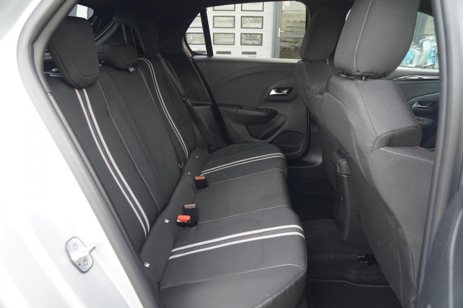 Opel Corsa 1.2 GS + KEYLESS / CAMERA / DODEHOEKDETECTIE / APPLE CARPLAY Opel Corsa 1.2 GS + KEYLESS / CAMERA / DODEHOEKDETECTIE / APPLE CARPLAY