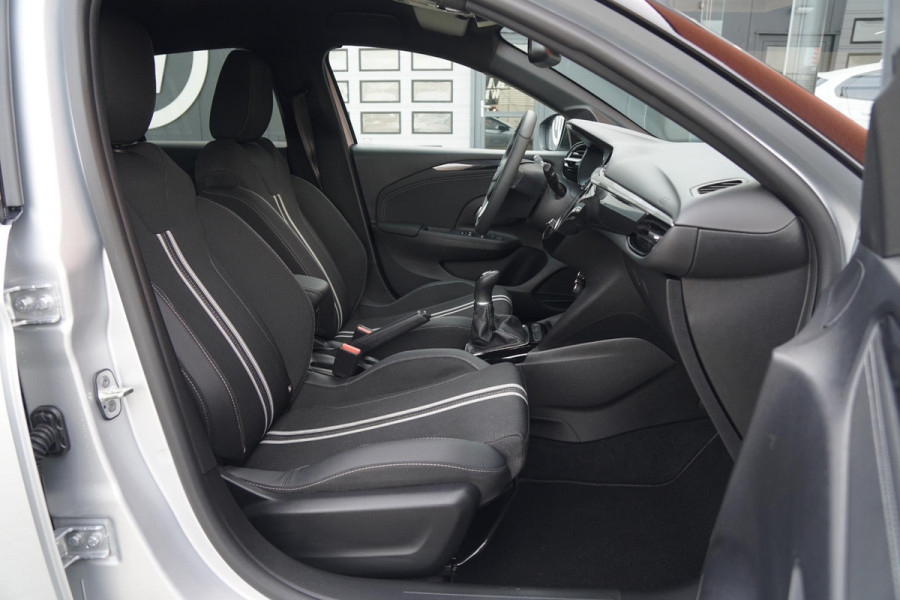 Opel Corsa 1.2 GS + KEYLESS / CAMERA / DODEHOEKDETECTIE / APPLE CARPLAY Opel Corsa 1.2 GS + KEYLESS / CAMERA / DODEHOEKDETECTIE / APPLE CARPLAY