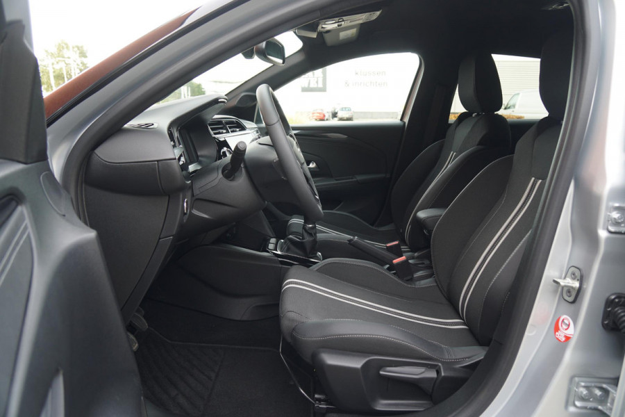 Opel Corsa 1.2 GS + KEYLESS / CAMERA / DODEHOEKDETECTIE / APPLE CARPLAY Opel Corsa 1.2 GS + KEYLESS / CAMERA / DODEHOEKDETECTIE / APPLE CARPLAY