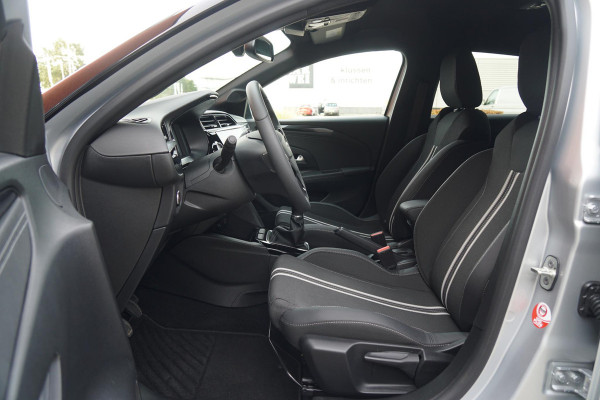 Opel Corsa 1.2 GS + KEYLESS / CAMERA / DODEHOEKDETECTIE / APPLE CARPLAY Opel Corsa 1.2 GS + KEYLESS / CAMERA / DODEHOEKDETECTIE / APPLE CARPLAY