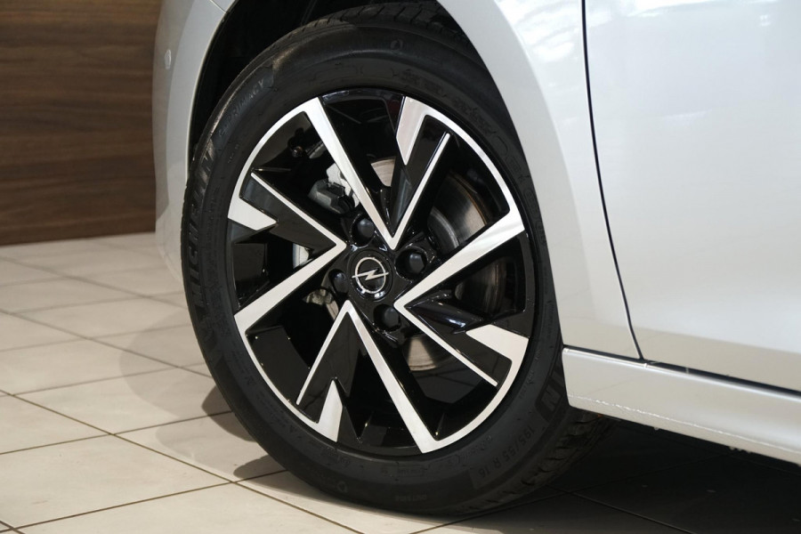 Opel Corsa 1.2 GS + KEYLESS / CAMERA / DODEHOEKDETECTIE / APPLE CARPLAY Opel Corsa 1.2 GS + KEYLESS / CAMERA / DODEHOEKDETECTIE / APPLE CARPLAY