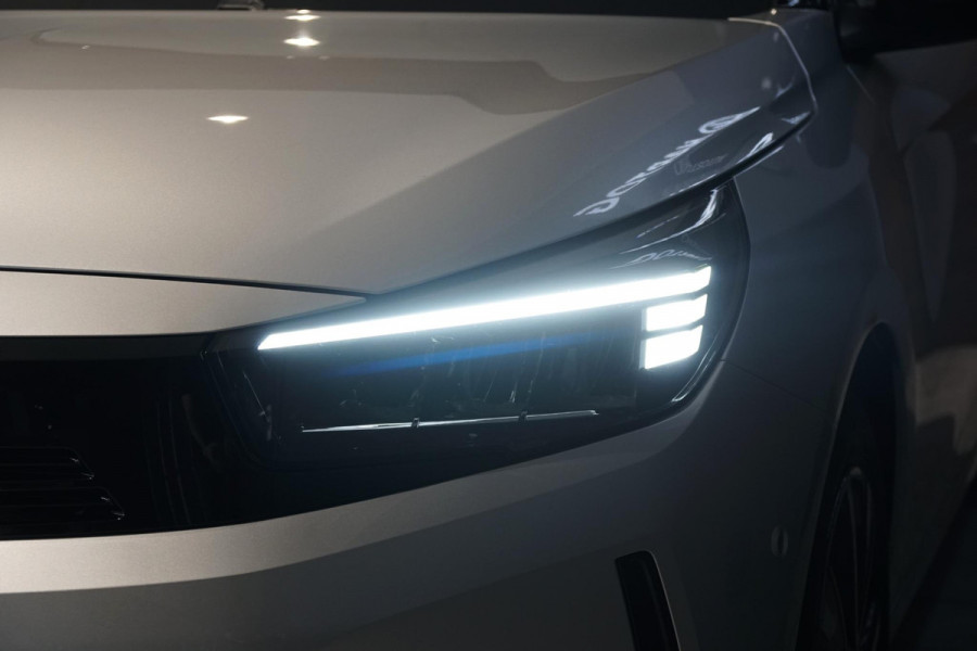 Opel Corsa 1.2 GS + KEYLESS / CAMERA / DODEHOEKDETECTIE / APPLE CARPLAY Opel Corsa 1.2 GS + KEYLESS / CAMERA / DODEHOEKDETECTIE / APPLE CARPLAY