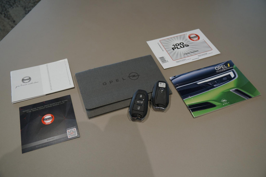 Opel Corsa 1.2 GS + KEYLESS / CAMERA / DODEHOEKDETECTIE / APPLE CARPLAY Opel Corsa 1.2 GS + KEYLESS / CAMERA / DODEHOEKDETECTIE / APPLE CARPLAY