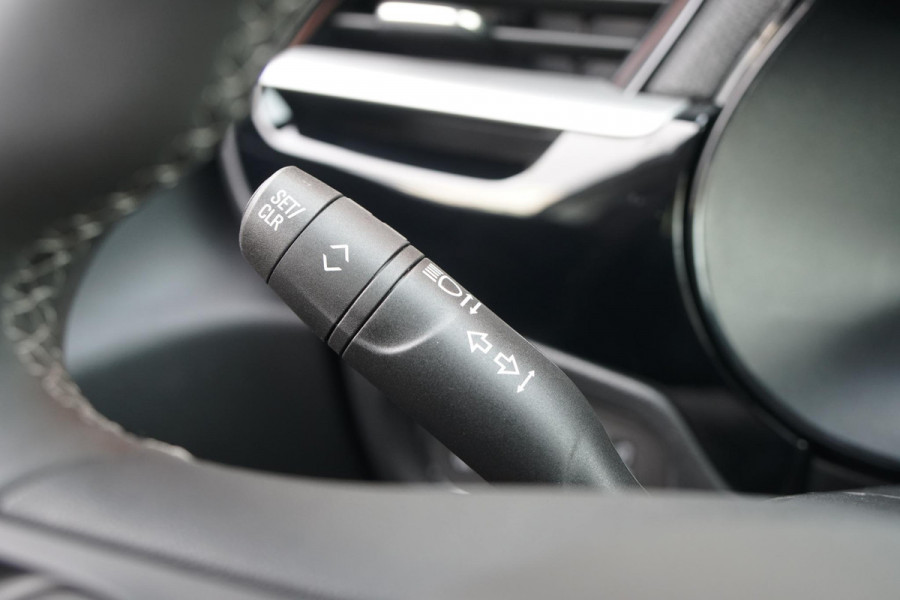 Opel Corsa 1.2 GS + KEYLESS / CAMERA / DODEHOEKDETECTIE / APPLE CARPLAY Opel Corsa 1.2 GS + KEYLESS / CAMERA / DODEHOEKDETECTIE / APPLE CARPLAY