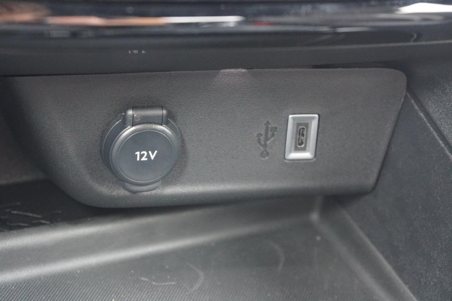 Opel Corsa 1.2 GS + KEYLESS / CAMERA / DODEHOEKDETECTIE / APPLE CARPLAY Opel Corsa 1.2 GS + KEYLESS / CAMERA / DODEHOEKDETECTIE / APPLE CARPLAY