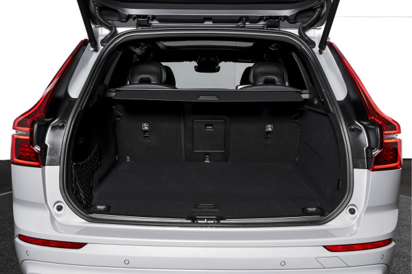 Volvo XC60 2.0 T8 Plug-in hybrid AWD Plus Black Edition - Facelift MY26 | S/K Panodak | Dig.Cockpit | Adapt.Cruise | Harman/Kardon | Stoel-+Stuurverw. | Elek. stoelen | 360 Camera | NAV+App.Connect | ECC | LM 21" | 2481