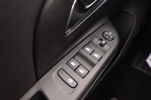 Opel CORSA GS Line 1.2 Turbo 131PK Aut. Sportstoelen 360° ACC PDC LM Apple Carplay & Android auto