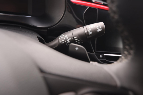 Opel CORSA GS Line 1.2 Turbo 131PK Aut. Sportstoelen 360° ACC PDC LM Apple Carplay & Android auto