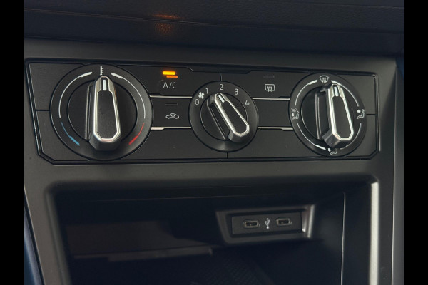 Volkswagen Polo 1.0 TSI United CarPlay Camera Volkswagen Polo 1.0 TSI United CarPlay Camera