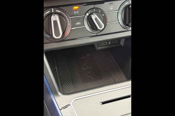 Volkswagen Polo 1.0 TSI United CarPlay Camera Volkswagen Polo 1.0 TSI United CarPlay Camera