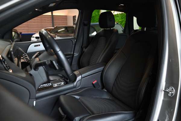 Mercedes-Benz B-Klasse 180 Business Solution Plus - Stoelverwarming - Achteruitrijcamera - LED Koplampen - El. Kofferklep -