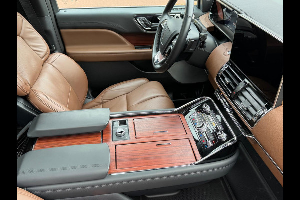 Lincoln Navigator 3.5 V6 EcoBoost Black Label Lincoln Navigator 3.5 V6 EcoBoost Black Label