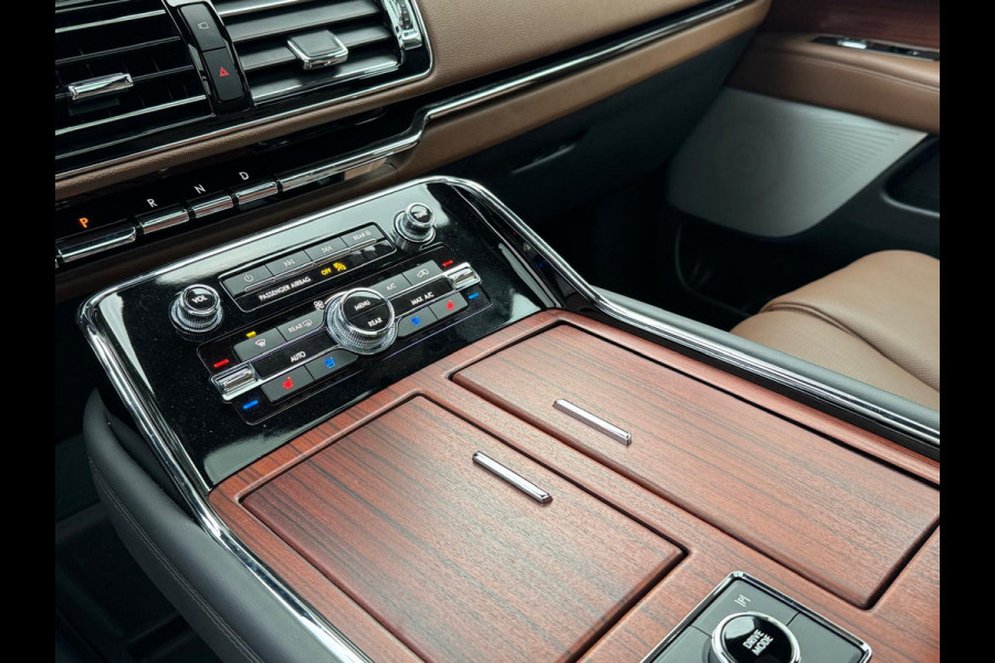 Lincoln Navigator 3.5 V6 EcoBoost Black Label Lincoln Navigator 3.5 V6 EcoBoost Black Label