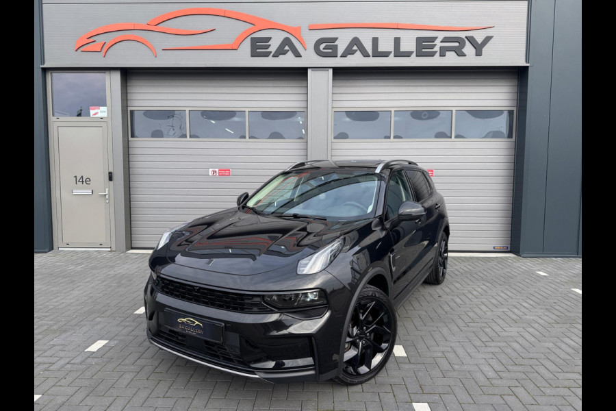 Lynk & Co 01 1.5 Bomvol Black Edition 261PK 360°Camera Zwarte hemel Lynk & Co 01 1.5 Bomvol Black Edition 261PK 360°Camera Zwarte hemel