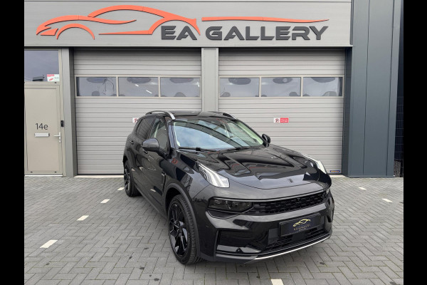 Lynk & Co 01 1.5 Bomvol Black Edition 261PK 360°Camera Zwarte hemel Lynk & Co 01 1.5 Bomvol Black Edition 261PK 360°Camera Zwarte hemel