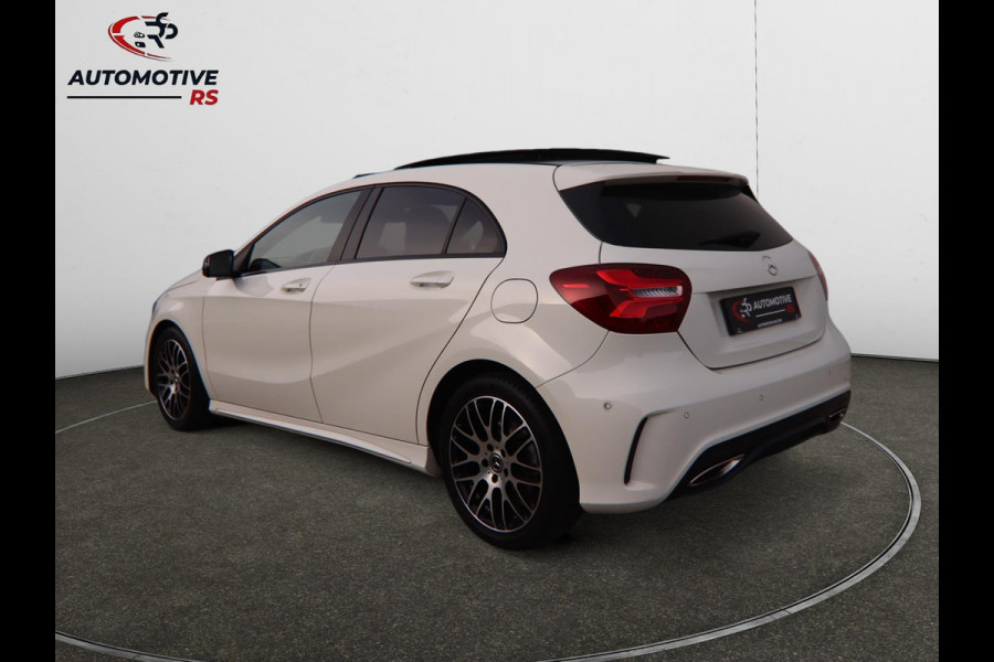 Mercedes-Benz A-Klasse 180 AMG-Line Pano Sportstoelen Led Navi Camera Parkeersensor V+A Cruise Control Sfeerverlichting Mercedes-Benz A-Klasse 180 AMG-Line Pano Sportstoelen Led Navi Camera Parkeersensor V+A Cruise Control Sfeerverlichting