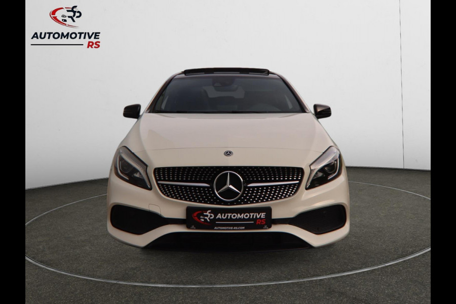 Mercedes-Benz A-Klasse 180 AMG-Line Pano Sportstoelen Led Navi Camera Parkeersensor V+A Cruise Control Sfeerverlichting Mercedes-Benz A-Klasse 180 AMG-Line Pano Sportstoelen Led Navi Camera Parkeersensor V+A Cruise Control Sfeerverlichting