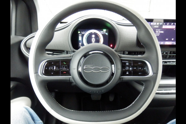 Fiat 500E La Prima by Bocelli 42 kWh | Cabriolet | Leder | Apple Carpl / A