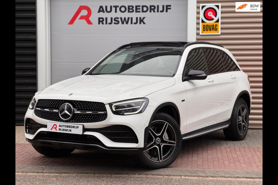 Mercedes-Benz GLC 300e 4MATIC AMG Pano/Camera/Dodehoek/Virtual Mercedes-Benz GLC 300e 4MATIC AMG Pano/Camera/Dodehoek/Virtual