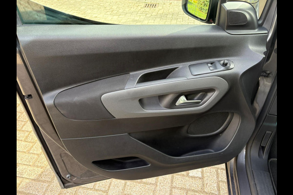 Citroën Berlingo XL 1.2 PureTech 7 PERSOONS AUTOMAAT GARANTIE Citroën Berlingo XL 1.2 PureTech 7 PERSOONS AUTOMAAT GARANTIE