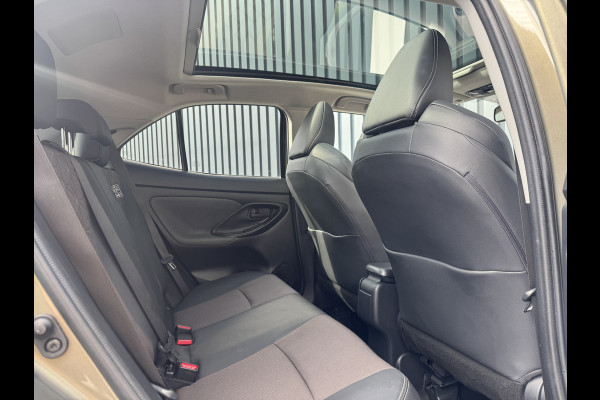 Toyota Yaris Cross 1.5 Hybrid Executive / Bi tone | Oxide brons | Pano dak | Afnm. Trekhaak | 10 jr GARANTIE | Rijklaar!! Toyota Yaris Cross 1.5 Hybrid Executive / Bi tone | Oxide brons | Pano dak | Afnm. Trekhaak | 10 jr GARANTIE | Rijklaar!!