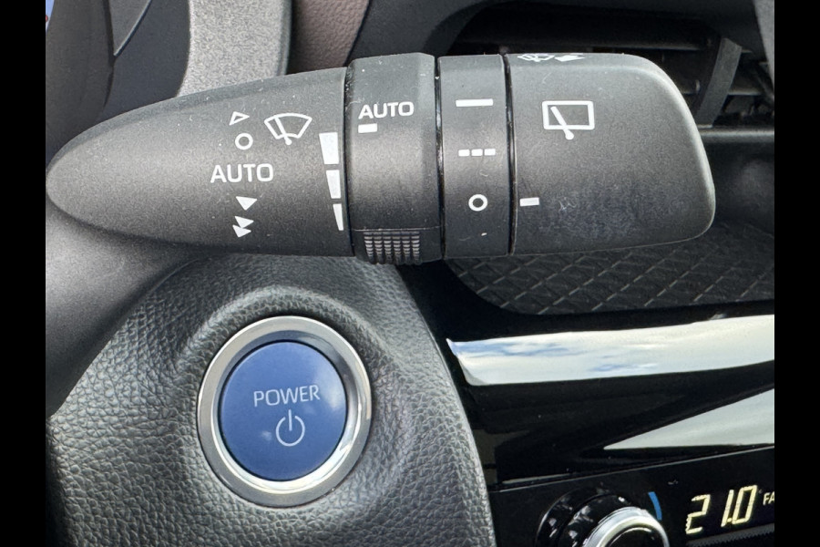 Toyota Yaris Cross 1.5 Hybrid Executive / Bi tone | Oxide brons | Pano dak | Afnm. Trekhaak | 10 jr GARANTIE | Rijklaar!! Toyota Yaris Cross 1.5 Hybrid Executive / Bi tone | Oxide brons | Pano dak | Afnm. Trekhaak | 10 jr GARANTIE | Rijklaar!!