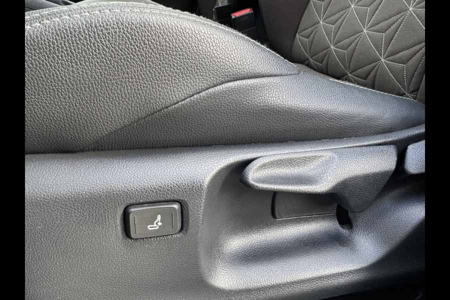 Toyota Yaris Cross 1.5 Hybrid Executive / Bi tone | Oxide brons | Pano dak | Afnm. Trekhaak | 10 jr GARANTIE | Rijklaar!! Toyota Yaris Cross 1.5 Hybrid Executive / Bi tone | Oxide brons | Pano dak | Afnm. Trekhaak | 10 jr GARANTIE | Rijklaar!!