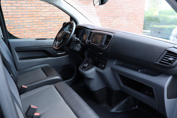 Opel Vivaro 2.0 CDTI 177 PK L3H1 Innovation | BTW / BPM Vrij | Marge | Blind Spot | Camera | Navigatie | F1 Flippers | Carplay | Lederen bekleding | Stoelverwarming | Trekhaak | Dealer onderhouden | Nieuwe APK | NAP Logisch Opel Vivaro 2.0 CDTI 177 PK L3H1 Innovation | BTW / BPM Vrij | Marge | Blind Spot | Camera | Navigatie | F1 Flippers | Carplay | Lederen bekleding | Stoelverwarming | Trekhaak | Dealer onderhouden | Nieuwe APK | NAP Logisch