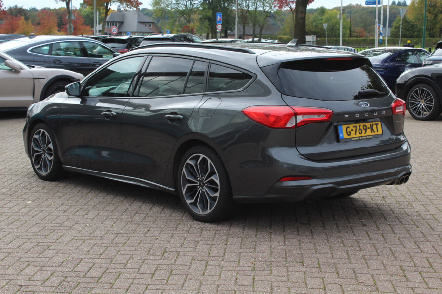 Ford FOCUS Wagon 1.5 EcoBoost ST Line Business / Camera / Navigatie / Keyless / 18'' / Stuurverwarming / DAB / Dodehoek / Cruise Control Ford FOCUS Wagon 1.5 EcoBoost ST Line Business / Camera / Navigatie / Keyless / 18'' / Stuurverwarming / DAB / Dodehoek / Cruise Control