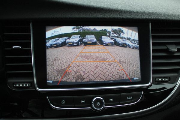 Opel Mokka X 1.4 Turbo Innovation / Trekhaak / Schuifdak / Camera / Leder / Navigatie / 18'' / LED / Keyless / Stuur+Stoelverwarming / Cruise Control