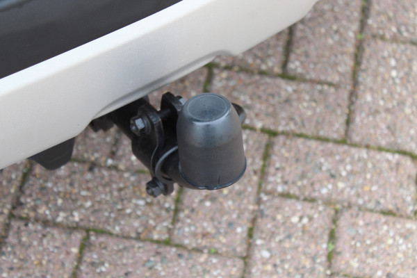 Opel Mokka X 1.4 Turbo Innovation / Trekhaak / Schuifdak / Camera / Leder / Navigatie / 18'' / LED / Keyless / Stuur+Stoelverwarming / Cruise Control Opel Mokka X 1.4 Turbo Innovation / Trekhaak / Schuifdak / Camera / Leder / Navigatie / 18'' / LED / Keyless / Stuur+Stoelverwarming / Cruise Control