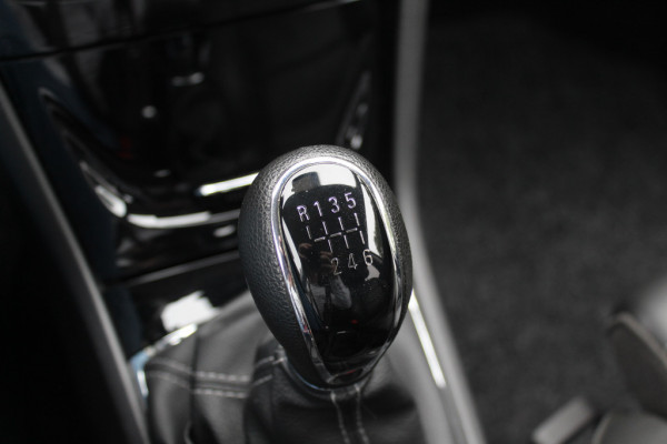 Opel Mokka X 1.4 Turbo Innovation / Trekhaak / Schuifdak / Camera / Leder / Navigatie / 18'' / LED / Keyless / Stuur+Stoelverwarming / Cruise Control Opel Mokka X 1.4 Turbo Innovation / Trekhaak / Schuifdak / Camera / Leder / Navigatie / 18'' / LED / Keyless / Stuur+Stoelverwarming / Cruise Control