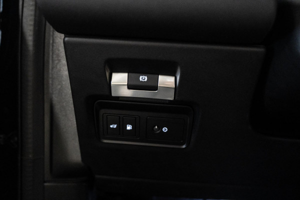 Land Rover Discovery Sport P300e 1.5 R-Dynamic PHEV | Trekhaak | 360 Camera | Carplay Land Rover Discovery Sport P300e 1.5 R-Dynamic PHEV | Trekhaak | 360 Camera | Carplay