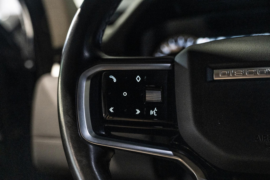 Land Rover Discovery Sport P300e 1.5 R-Dynamic PHEV | Trekhaak | 360 Camera | Carplay Land Rover Discovery Sport P300e 1.5 R-Dynamic PHEV | Trekhaak | 360 Camera | Carplay