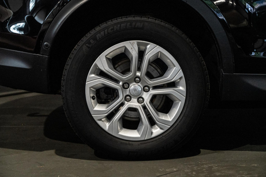 Land Rover Discovery Sport P300e 1.5 R-Dynamic PHEV | Trekhaak | 360 Camera | Carplay Land Rover Discovery Sport P300e 1.5 R-Dynamic PHEV | Trekhaak | 360 Camera | Carplay