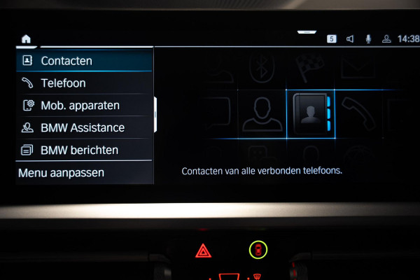 BMW 3 Serie Touring 330e M-Sport | Pano | Trekhaak | 360 camera BMW 3 Serie Touring 330e M-Sport | Pano | Trekhaak | 360 camera