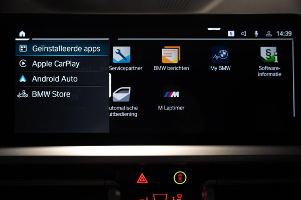 BMW 3 Serie Touring 330e M-Sport | Pano | Trekhaak | 360 camera BMW 3 Serie Touring 330e M-Sport | Pano | Trekhaak | 360 camera