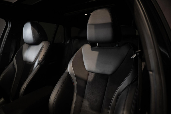 BMW 3 Serie Touring 330e M-Sport | Pano | Trekhaak | 360 camera BMW 3 Serie Touring 330e M-Sport | Pano | Trekhaak | 360 camera