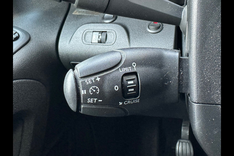 Toyota PROACE CITY 1.5 D-4D Professional Navi Airco Carplay PDC
